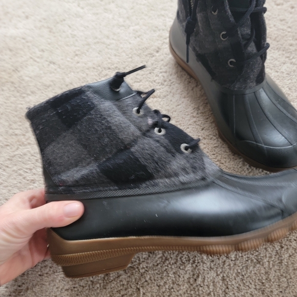 Sperry Saltwater Buffalo Check Duck Boot 9.5 - Picture 5 of 6